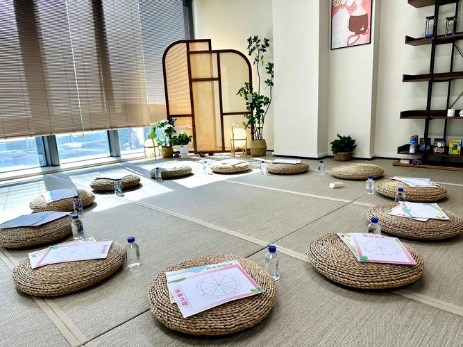 武汉会所真实体验分享，高压职场人如何高效放松身心？