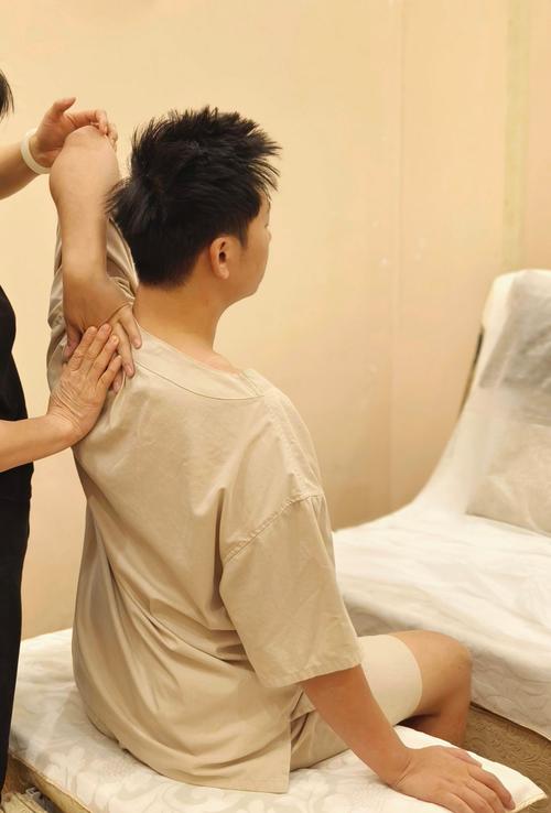 武汉上班族亲测：高效率桑拿放松指南，专治996身体被掏空